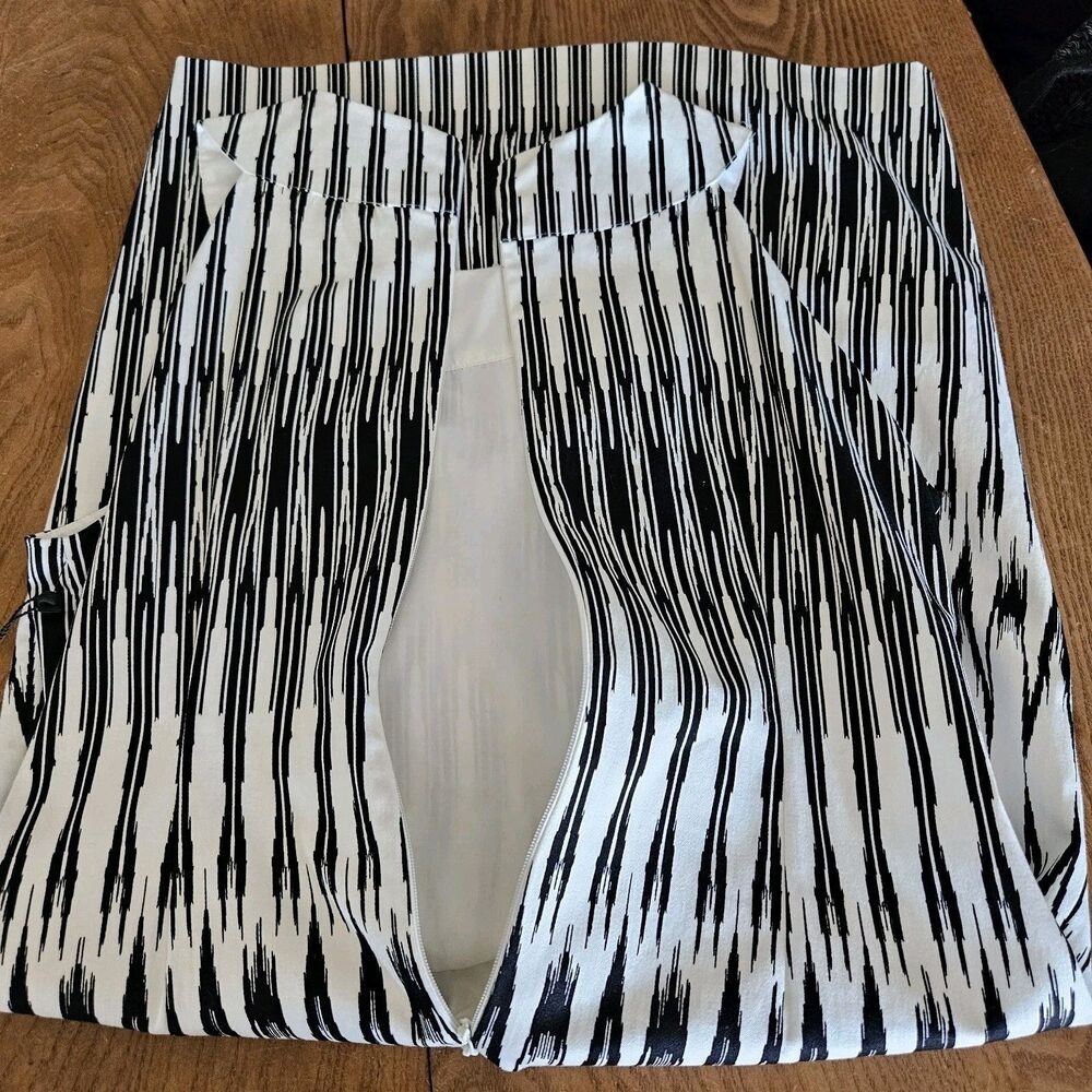NEW Adrianna Papell Women Dress 10 Black/White Sleeveless Knee Length Polyester - Picture 3 of 9